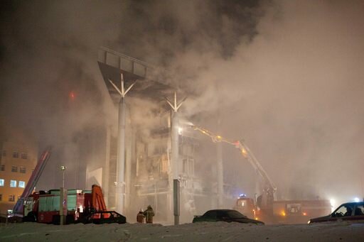 Пожар в торговом центре Европа в Уфе. Фото РИА Новости