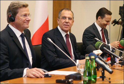 Guido Westerwelle, Sergei Lavrov, Radoslaw Sikorski. Photo RIA Novosti