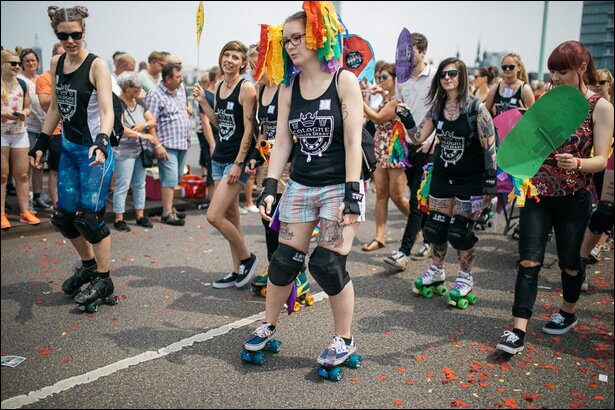 В Кельне прошел гей-парад