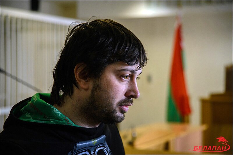 Суд оштрафовал журналиста Борозенко на 920 рублей и конфисковал у него технику на 10 тыс. евро