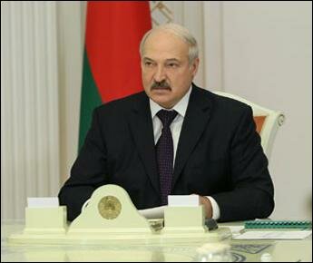 Lukashenka unhappy with performance of oil refineries
