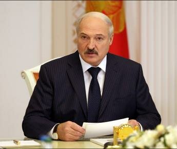 Лукашенко разрешил сократить список тунеядцев