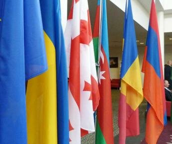 Минск не получает желаемых коврижек ни от ЕАЭС, ни от Восточного партнерства