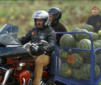 Хроники заБеларусь. Мотоциклы и арбузы сыновей Лукашенко