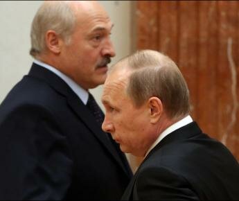 Под елочку Лукашенко послал Москве примирительный сигнал. С оговоркой