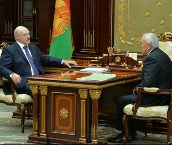 Миллионер Топузидис займется торговлей на родине Лукашенко