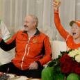 Лукашенко и Домрачева отметили ее олимпийскую медаль бокалом вина
