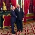 Лукашенко зовет Путина в гости. В расчете на фактор своего поля?