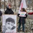 Новая акция в поддержку Надежды Савченко у стен посольства России в Минске