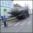 Видеофакт. В Пружаны привезли 22-метровую ракету