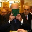 Лукашенко рассказал, почему поцеловал Коран