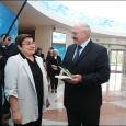 Лукашенко снова раздает учителям невыполнимые обещания