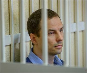 Бывшего топ-менеджера «Беларусбанка» судят за откат