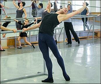 Что у танцора под трико? 10 любопытных фактов из закулисья белорусского балета