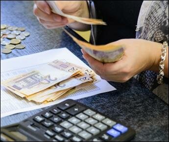 В Беларуси начали возвращать уплаченный «налог на тунеядство»