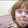 Едете с ребенком за границу? Проверьте паспорта