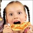 Пиццу и хот-доги «отчисляют» из белорусских школ