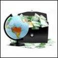Турбизнес в шоке: Нацбанк запретил принимать валюту за путевки