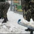 Беларусь: падает снег и рубль. Кризис совковой лопатой не разгребешь